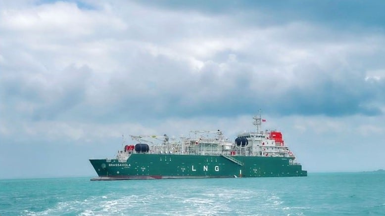 LNG Bunkering Vessel delivered to MOL 3