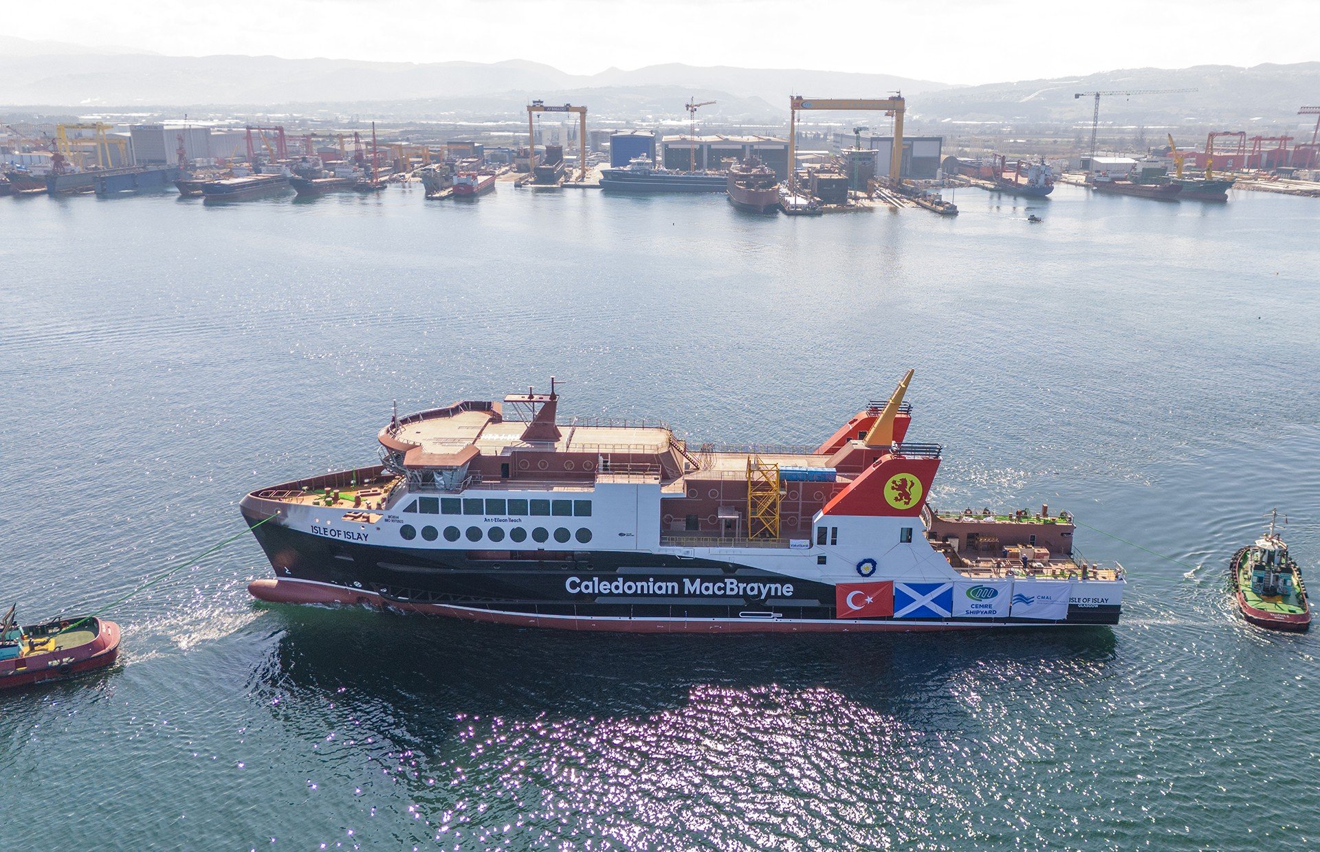CMAL New Islay Ropax meets the water 1
